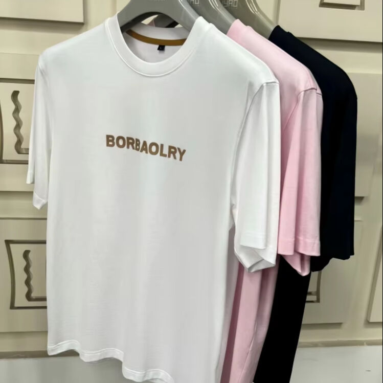 تی‌شرت آستین کوتاه مردانه با فیت معمولی و لوگوی سفارشی چاپ شده با تکنولوژی DTG